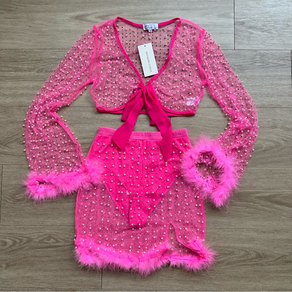 NWT iHeartRaves Pink Sheer Embellished Set